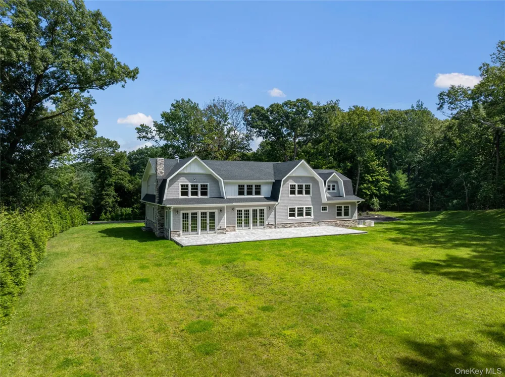 541 Split Rock Road Syosset, NY 11791