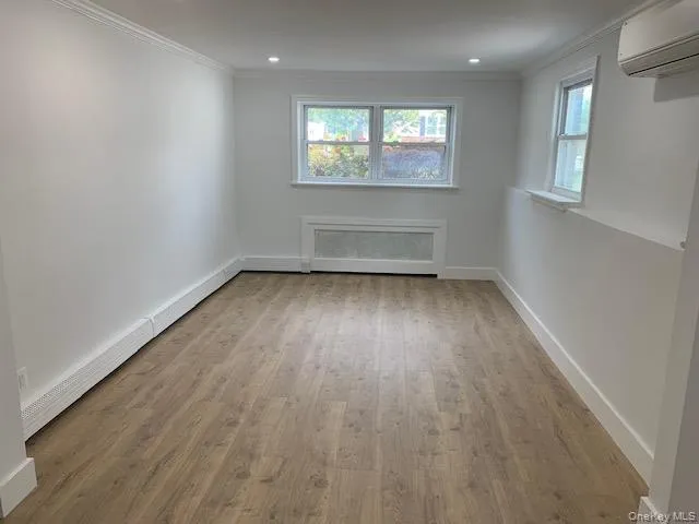 25 Jerome Street #1 Lindenhurst, NY 11757