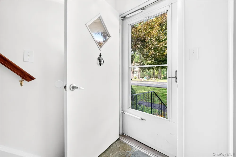 92 Kings Highway New City, NY 10956