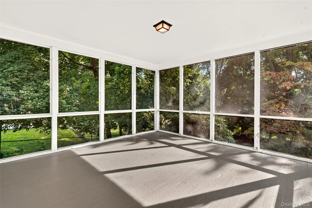 92 Kings Highway New City, NY 10956