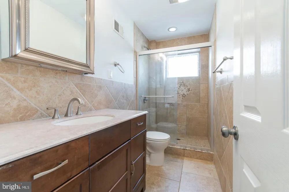3773 CRESSON STREET Philadelphia, PA 19127