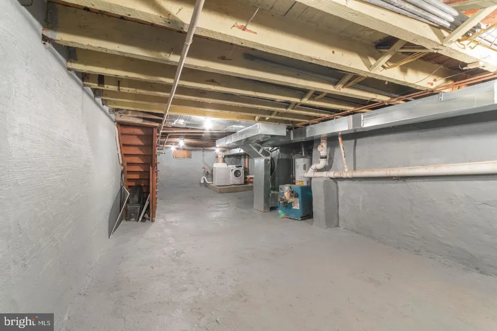 3773 CRESSON STREET Philadelphia, PA 19127