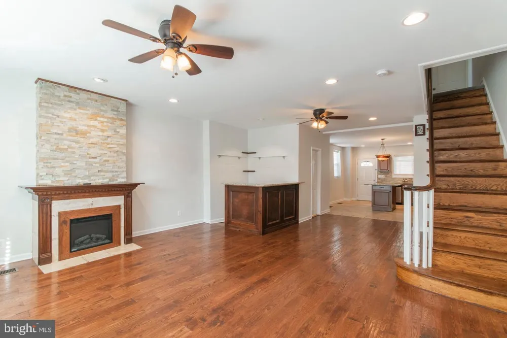 3773 CRESSON STREET Philadelphia, PA 19127