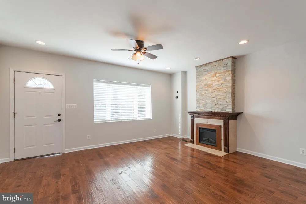 3773 CRESSON STREET Philadelphia, PA 19127