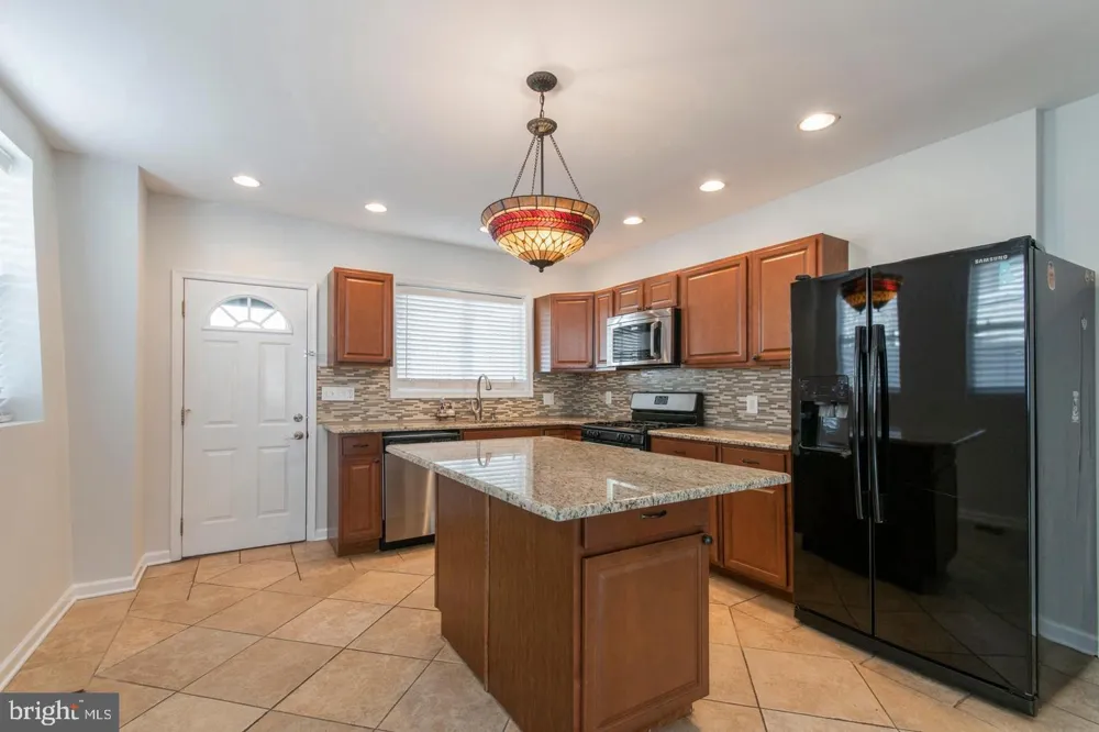3773 CRESSON STREET Philadelphia, PA 19127
