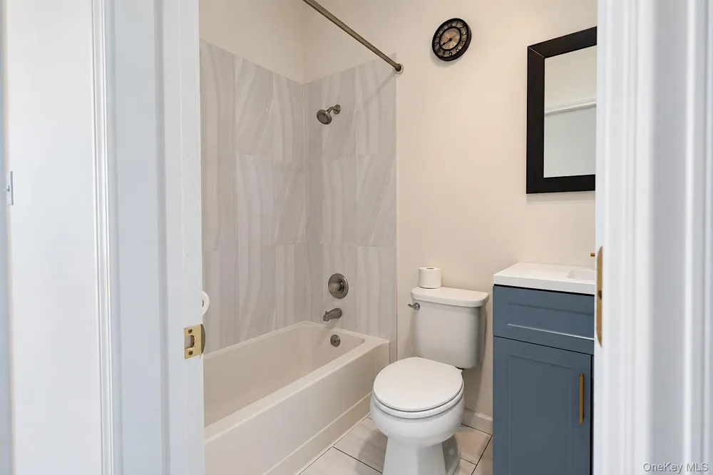 117 Sandpiper Lane #1B New Windsor, NY 12553