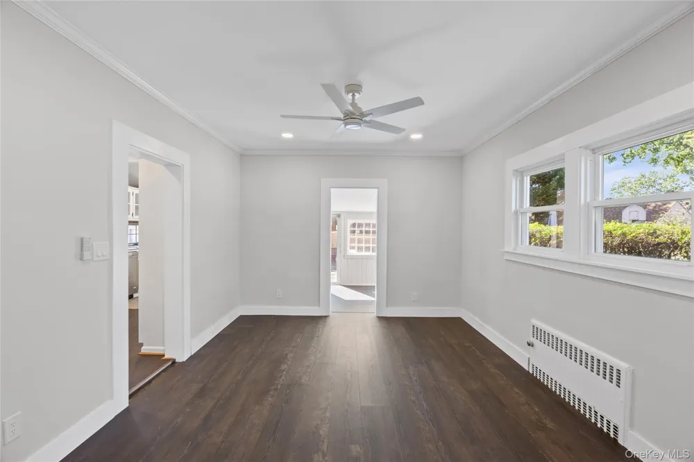 1900 Carleton Place Baldwin, NY 11510