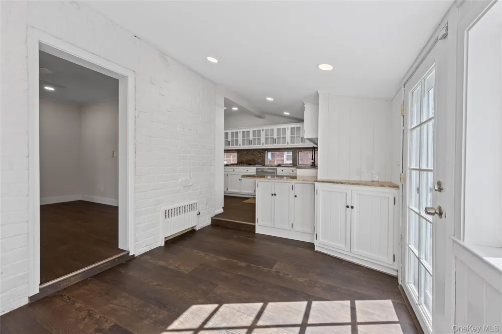 1900 Carleton Place Baldwin, NY 11510