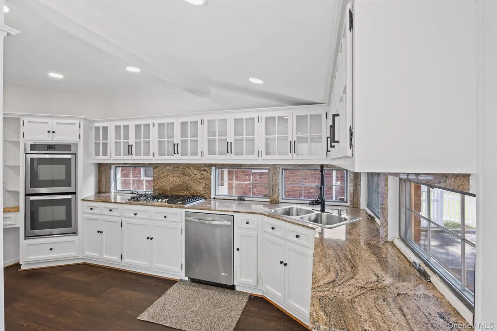1900 Carleton Place Baldwin, NY 11510
