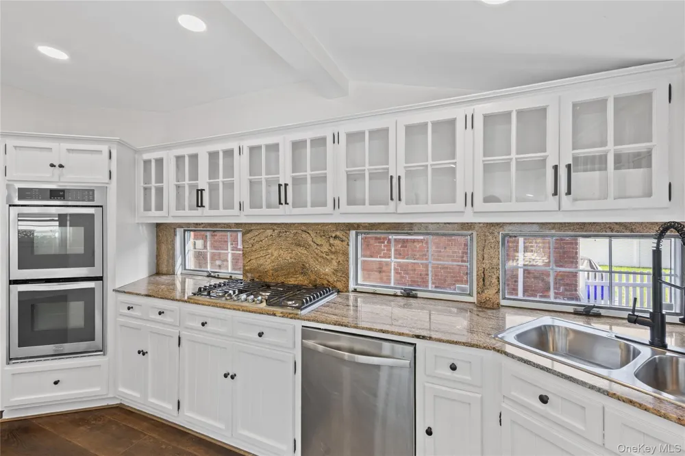 1900 Carleton Place Baldwin, NY 11510