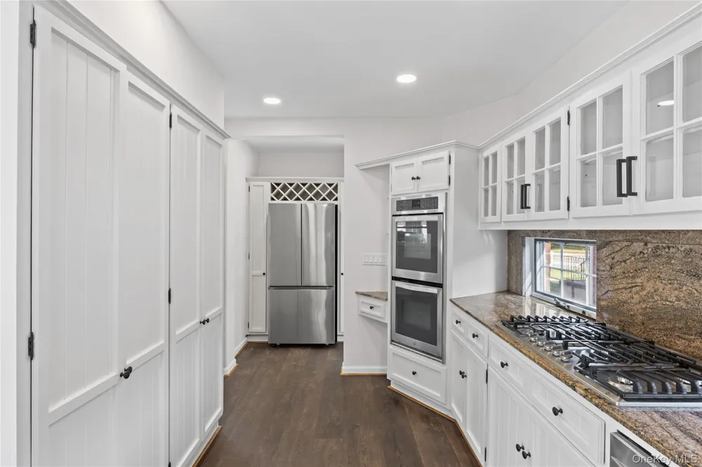 1900 Carleton Place Baldwin, NY 11510