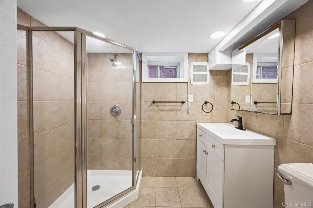 1900 Carleton Place Baldwin, NY 11510