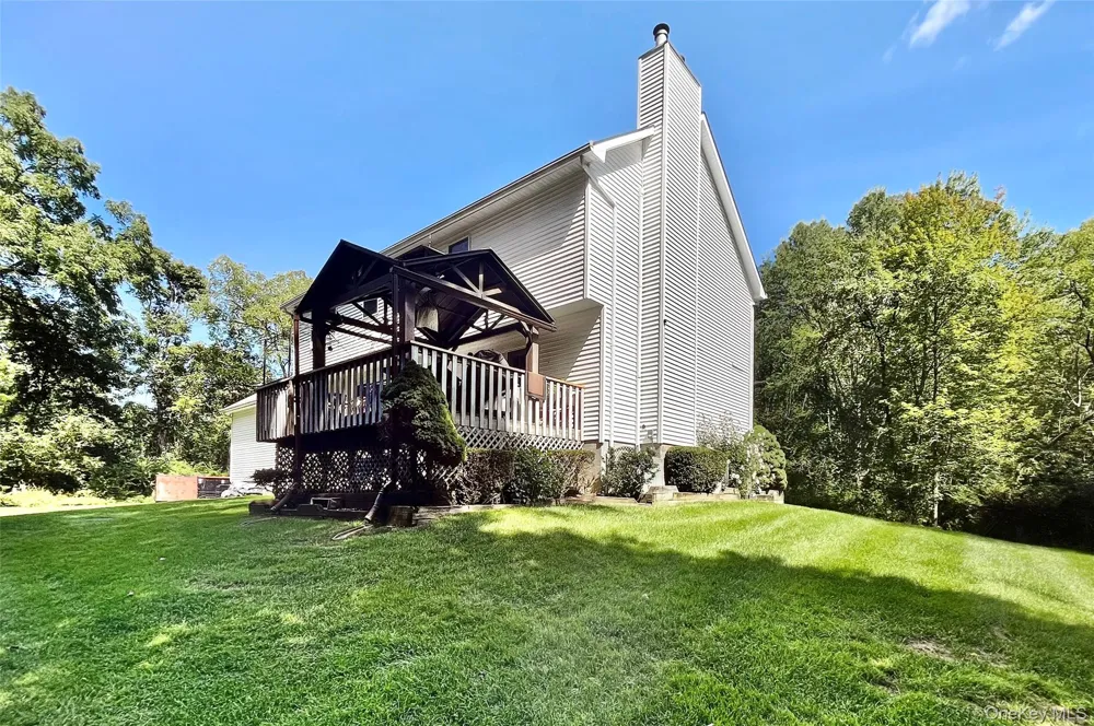 1168 Craigville Road Chester, NY 10918