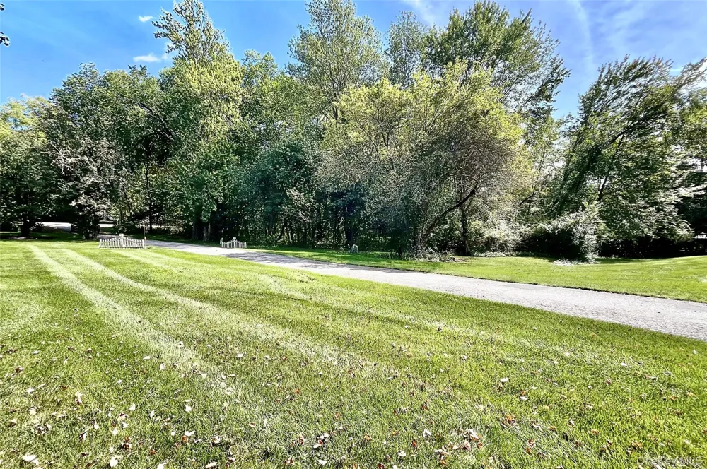 1168 Craigville Road Chester, NY 10918