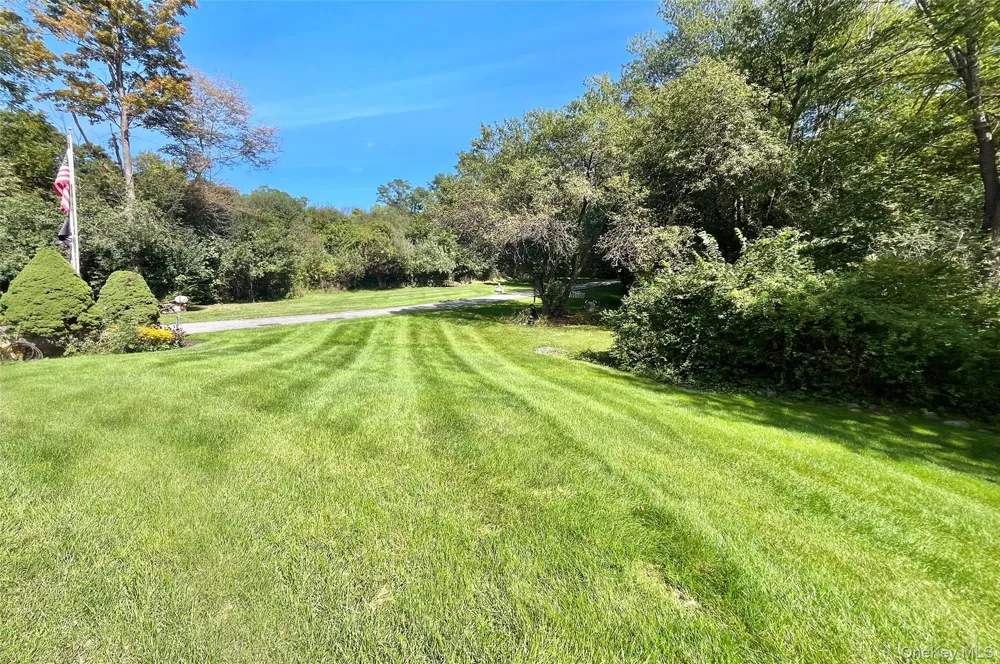 1168 Craigville Road Chester, NY 10918