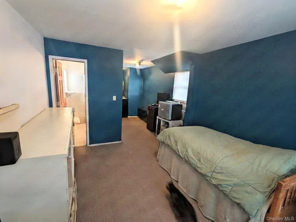 3287 Radio Drive Bronx, NY 10465