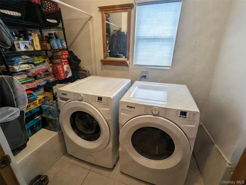 3287 Radio Drive Bronx, NY 10465