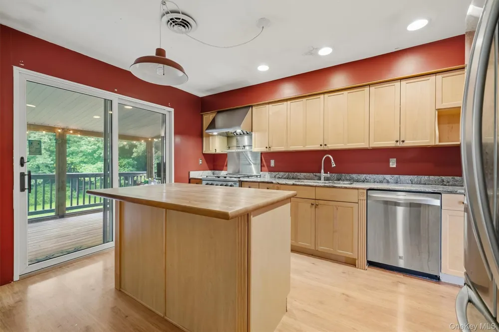 20 Amy Todt Drive Monroe, NY 10950