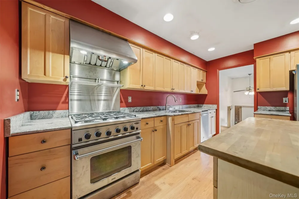 20 Amy Todt Drive Monroe, NY 10950