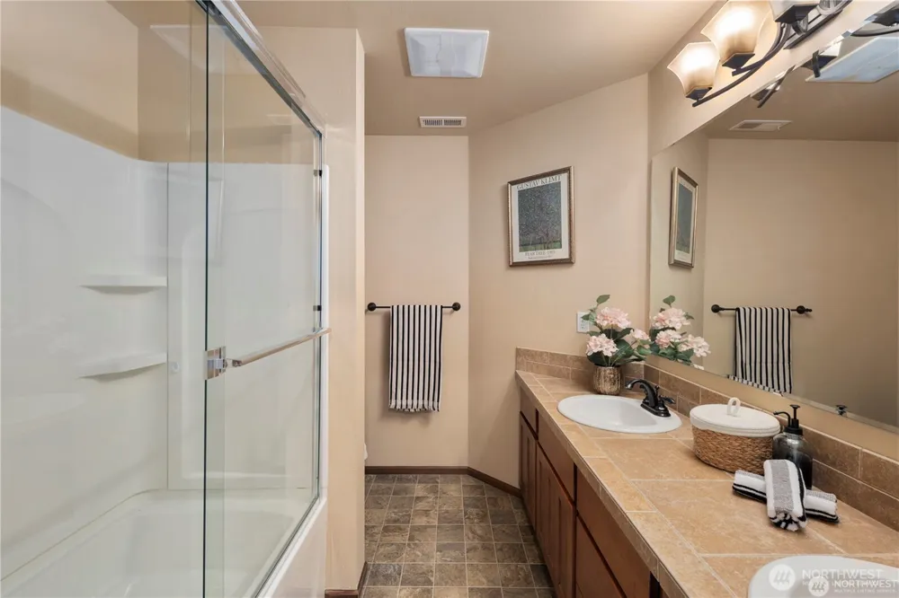 3130 171st Place SE Bothell, WA 98012