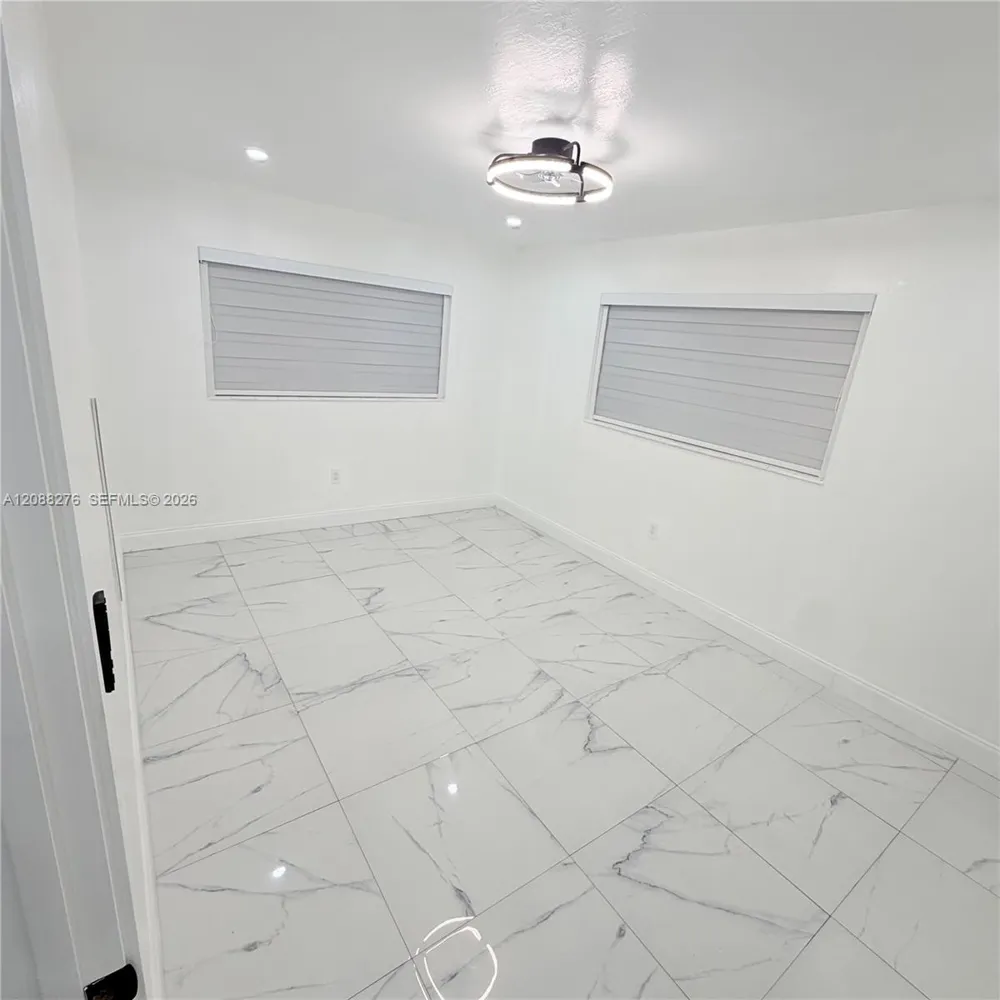 10305 SW 149th Ter #single Miami, FL 33176