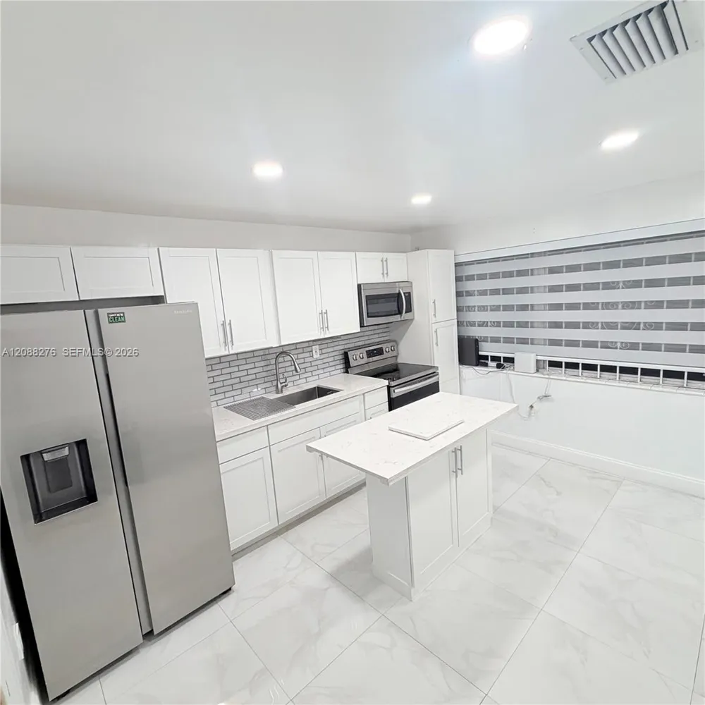 10305 SW 149th Ter #single Miami, FL 33176