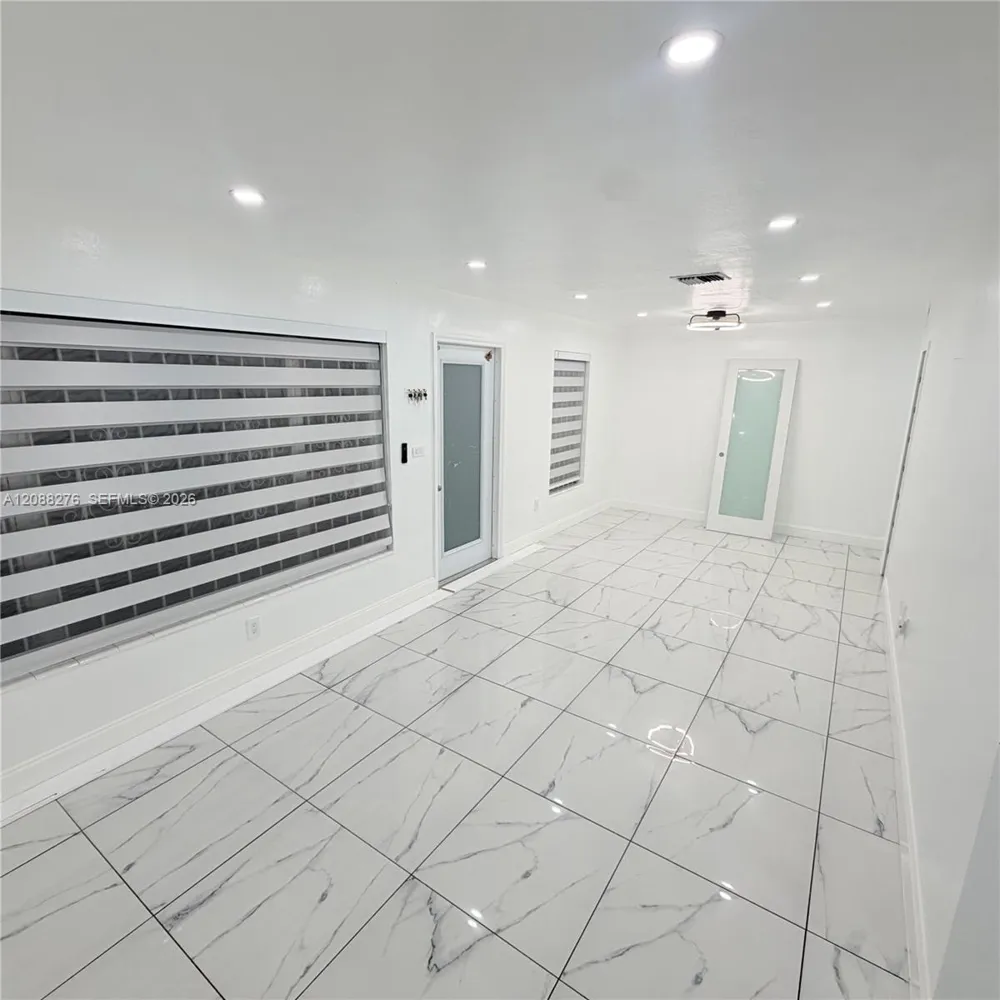 10305 SW 149th Ter #single Miami, FL 33176