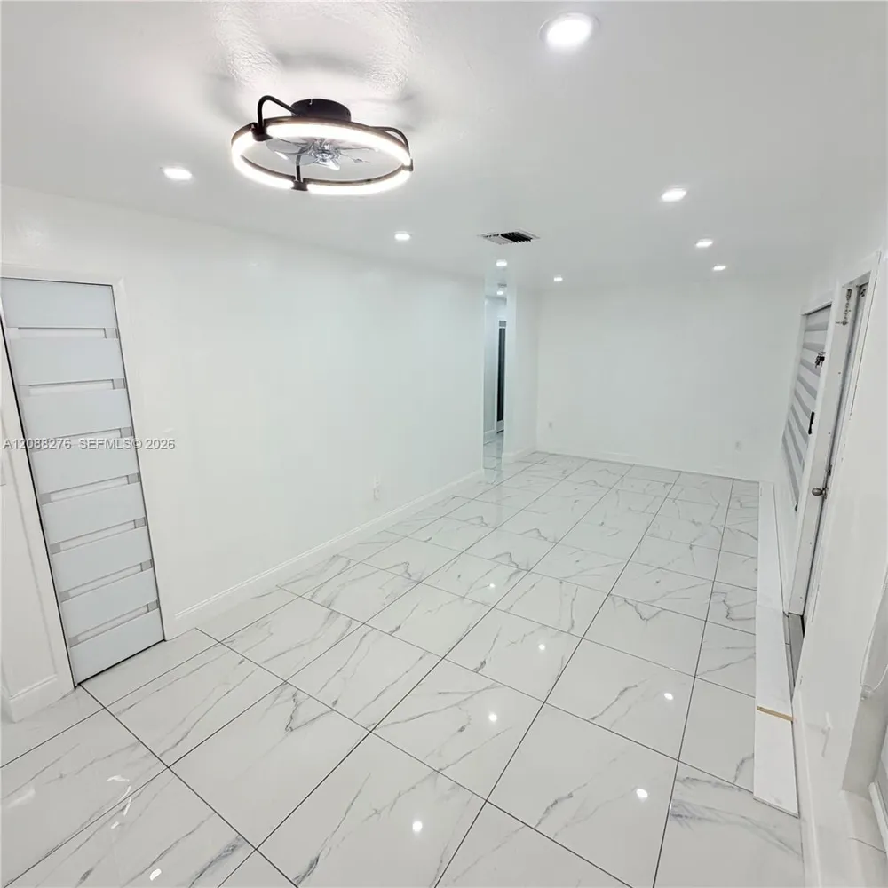 10305 SW 149th Ter #single Miami, FL 33176