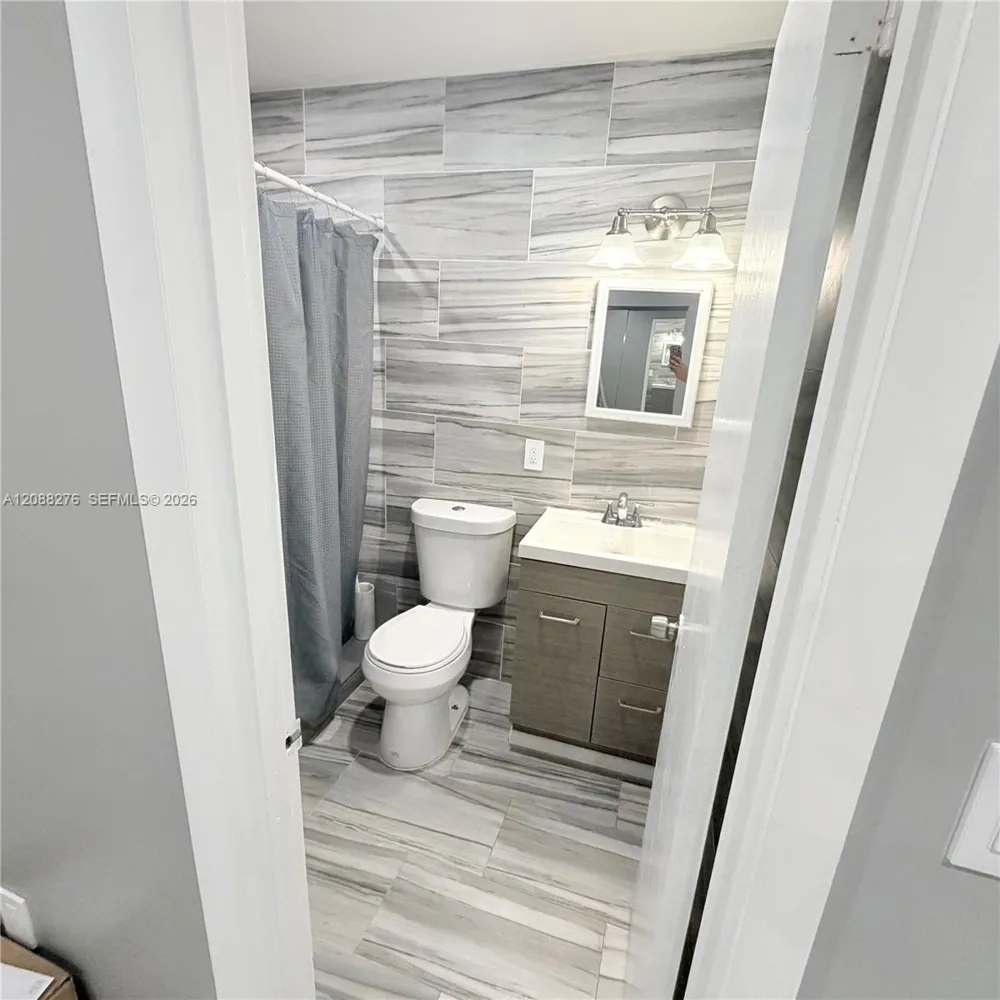10305 SW 149th Ter #single Miami, FL 33176