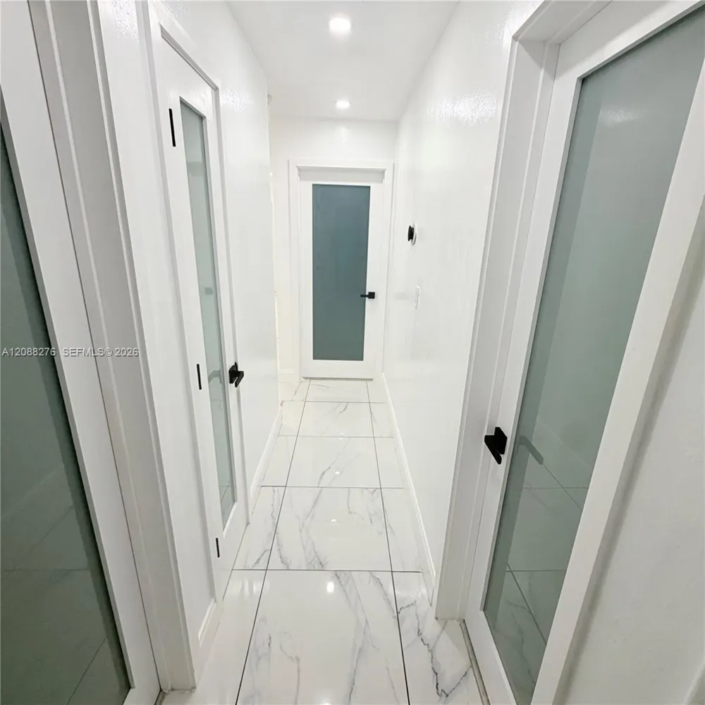 10305 SW 149th Ter #single Miami, FL 33176