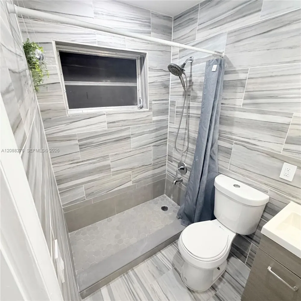 10305 SW 149th Ter #single Miami, FL 33176