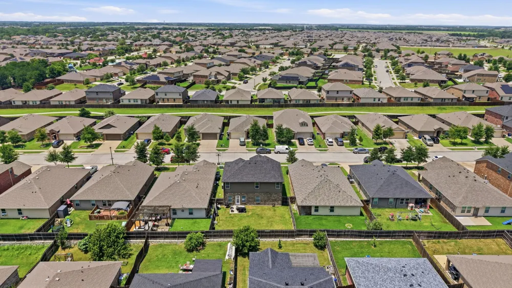 907 Amber Street Princeton, TX 75407