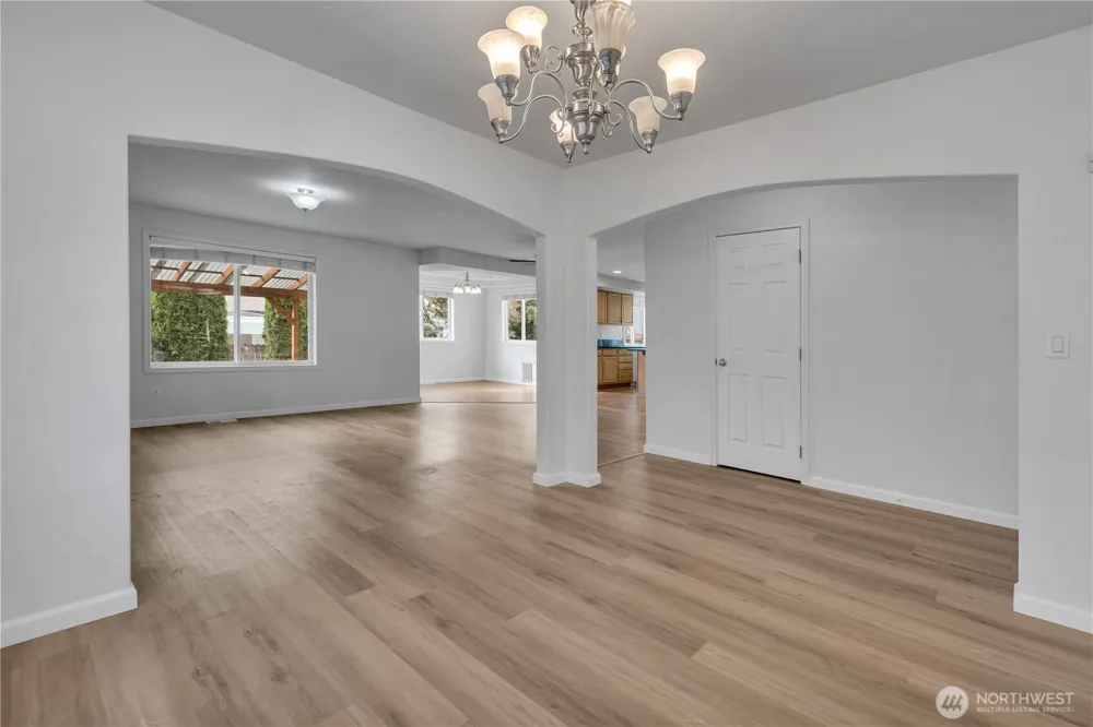 17816 25th Avenue E Tacoma, WA 98445