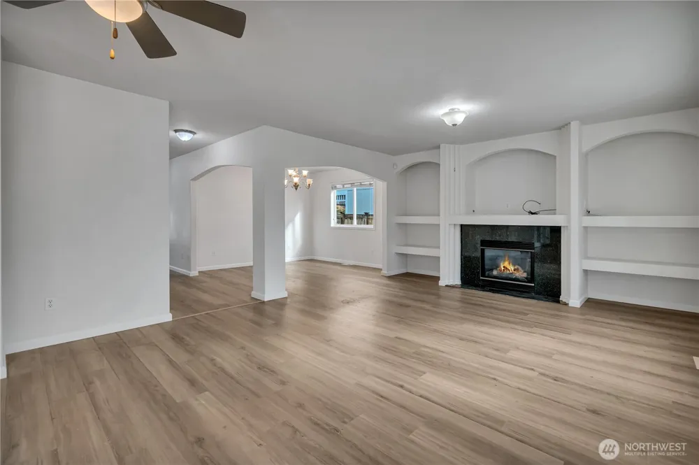 17816 25th Avenue E Tacoma, WA 98445