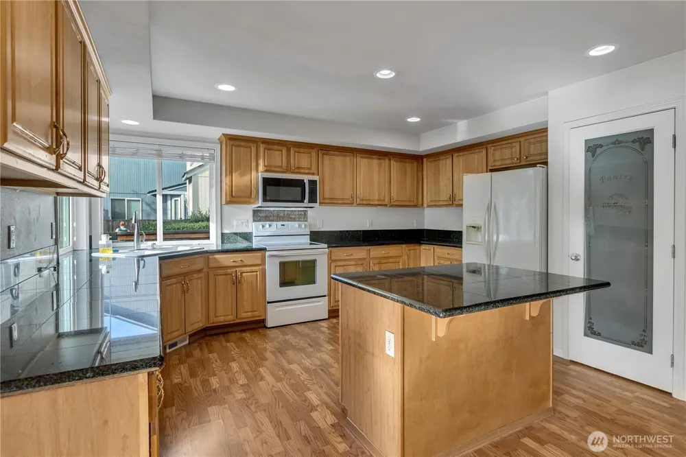 17816 25th Avenue E Tacoma, WA 98445