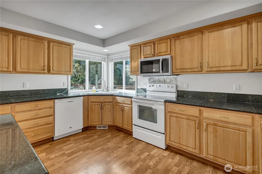 17816 25th Avenue E Tacoma, WA 98445