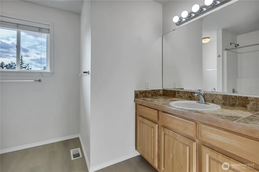 17816 25th Avenue E Tacoma, WA 98445