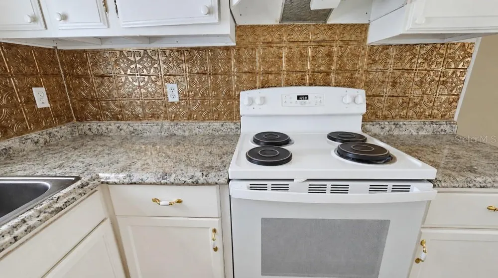 2102 ORANGE BLOSSOM AVENUE Sebring, FL 33870