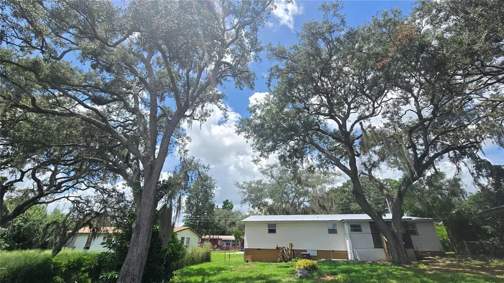 2102 ORANGE BLOSSOM AVENUE Sebring, FL 33870