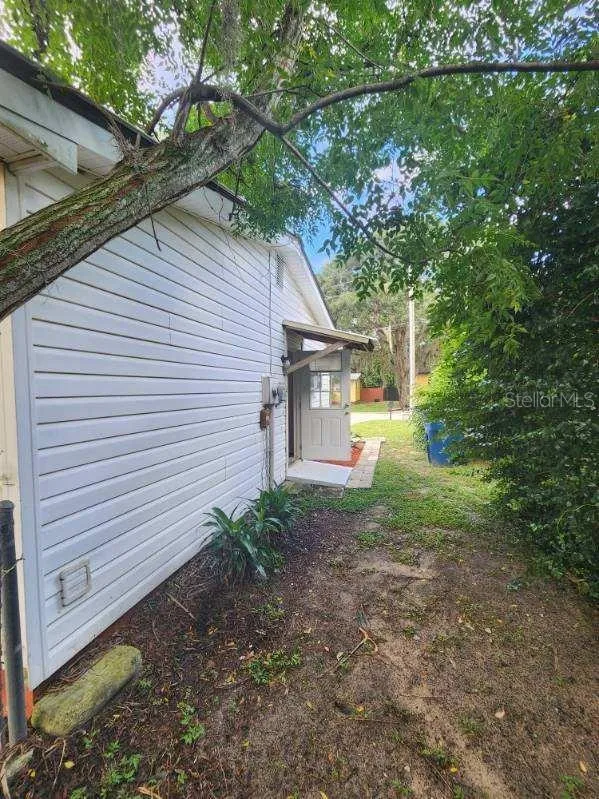 2102 ORANGE BLOSSOM AVENUE Sebring, FL 33870
