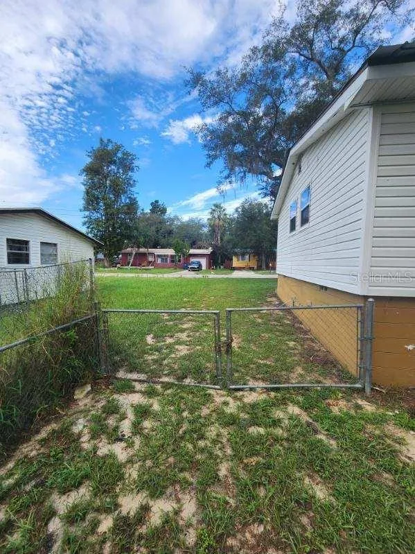 2102 ORANGE BLOSSOM AVENUE Sebring, FL 33870