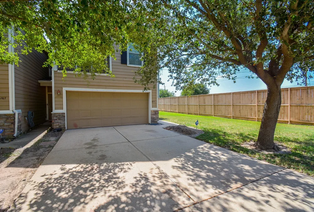 6171 Yorktown Meadow Lane Houston, TX 77084