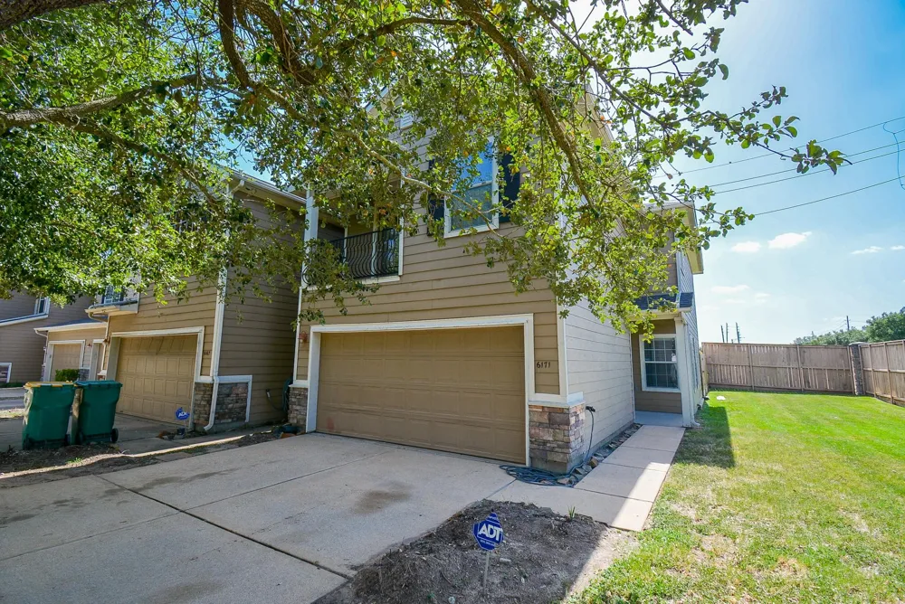6171 Yorktown Meadow Lane Houston, TX 77084