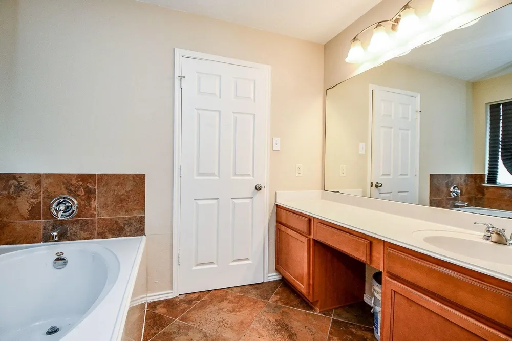 6171 Yorktown Meadow Lane Houston, TX 77084