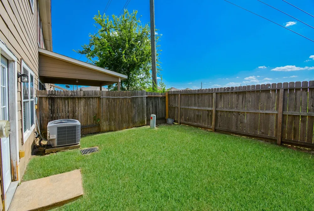6171 Yorktown Meadow Lane Houston, TX 77084