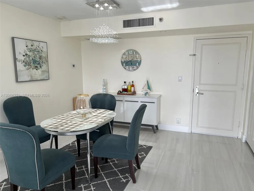 3530 Mystic Pointe Dr #1903 Aventura, FL 33180