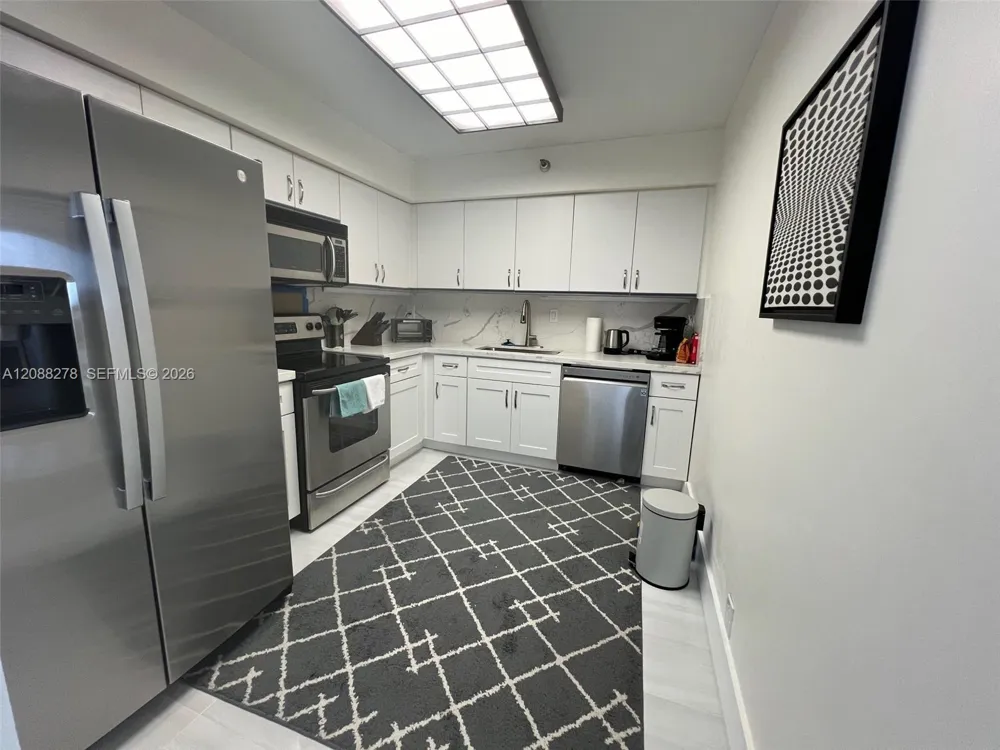 3530 Mystic Pointe Dr #1903 Aventura, FL 33180