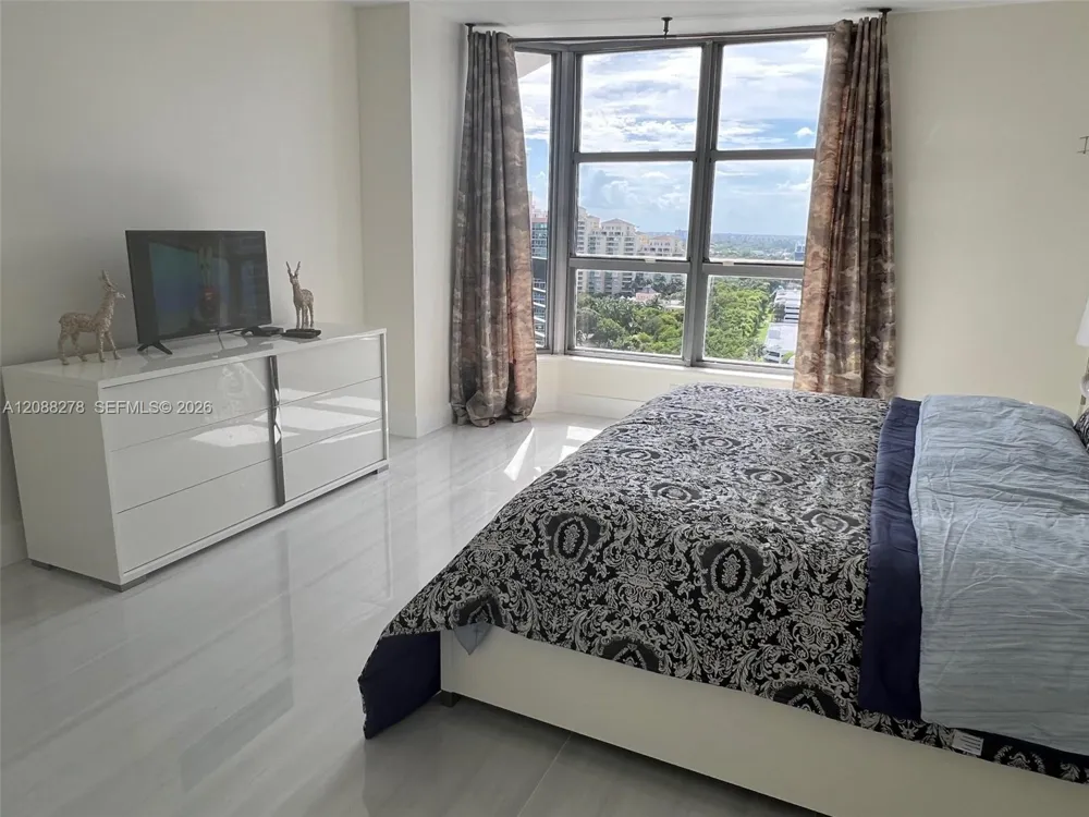 3530 Mystic Pointe Dr #1903 Aventura, FL 33180
