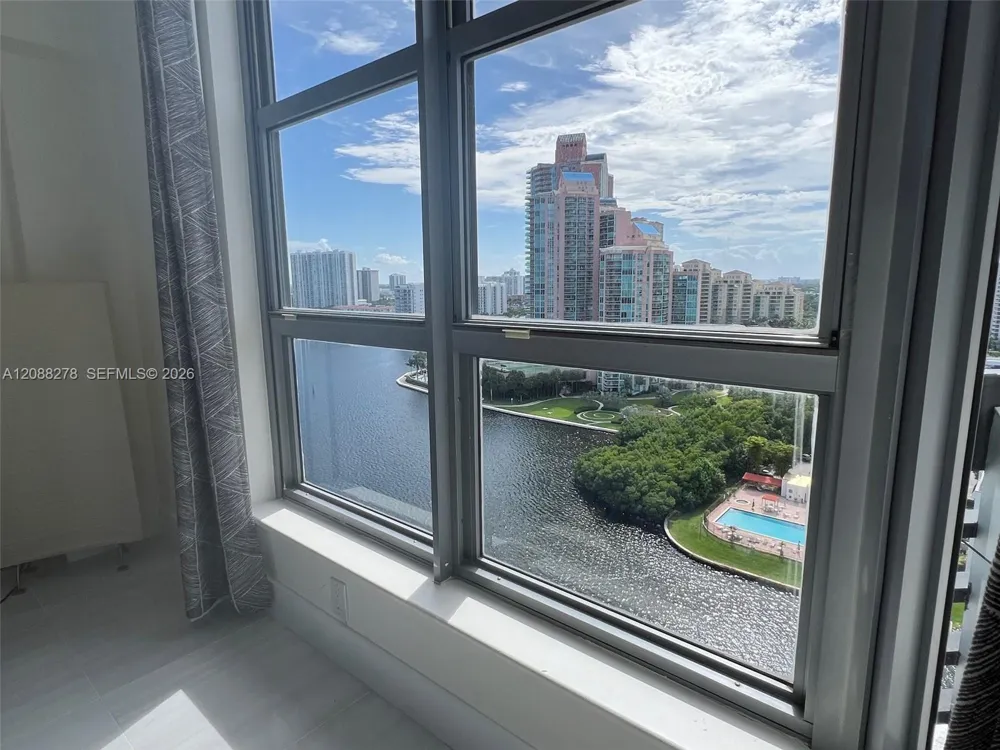 3530 Mystic Pointe Dr #1903 Aventura, FL 33180