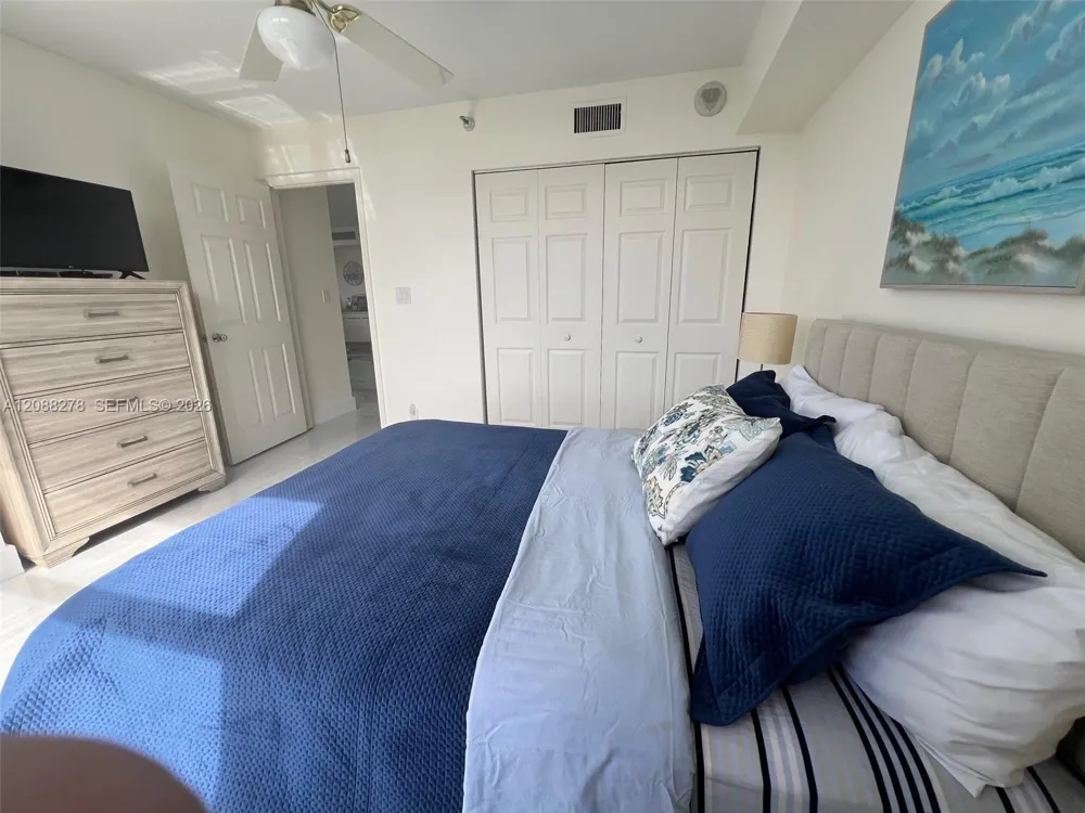 3530 Mystic Pointe Dr #1903 Aventura, FL 33180